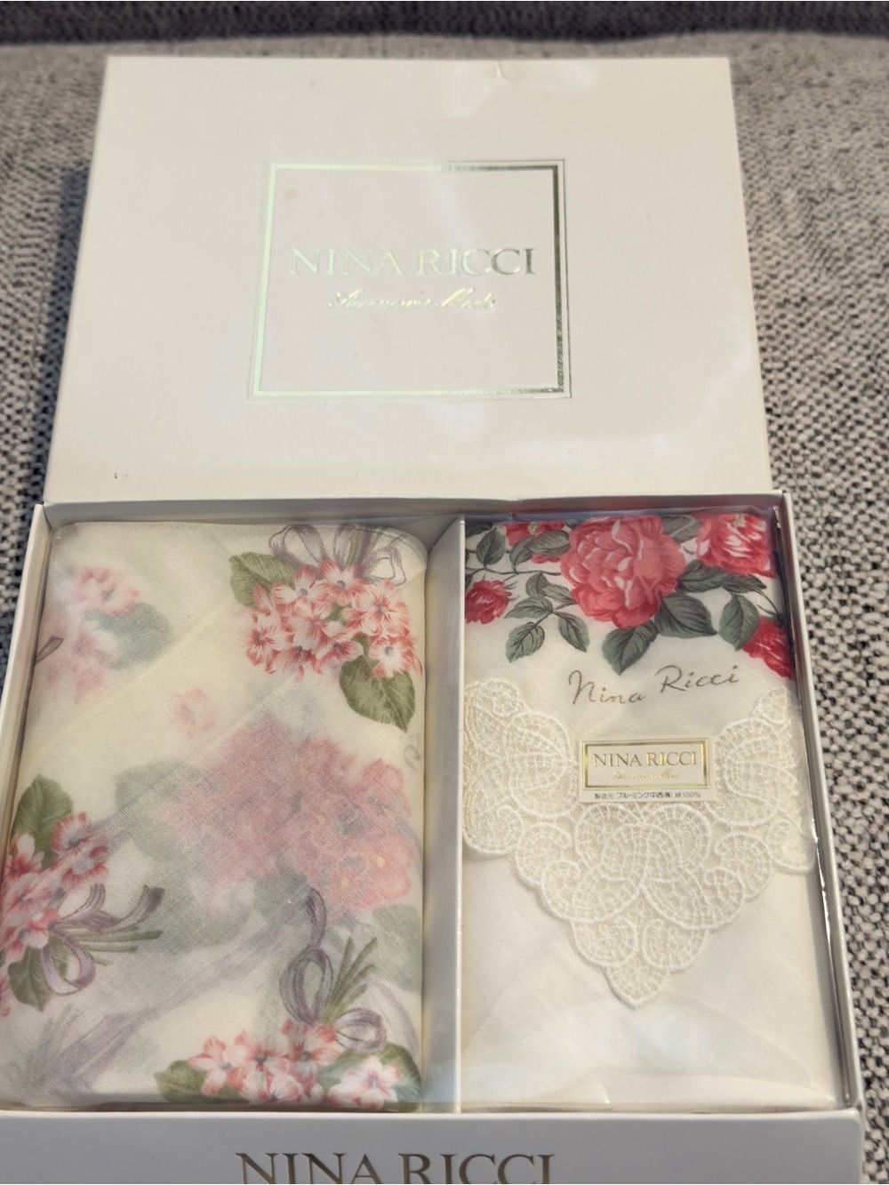 Nina Ricci White Floral Lace Handkerchief with Pink Roses set